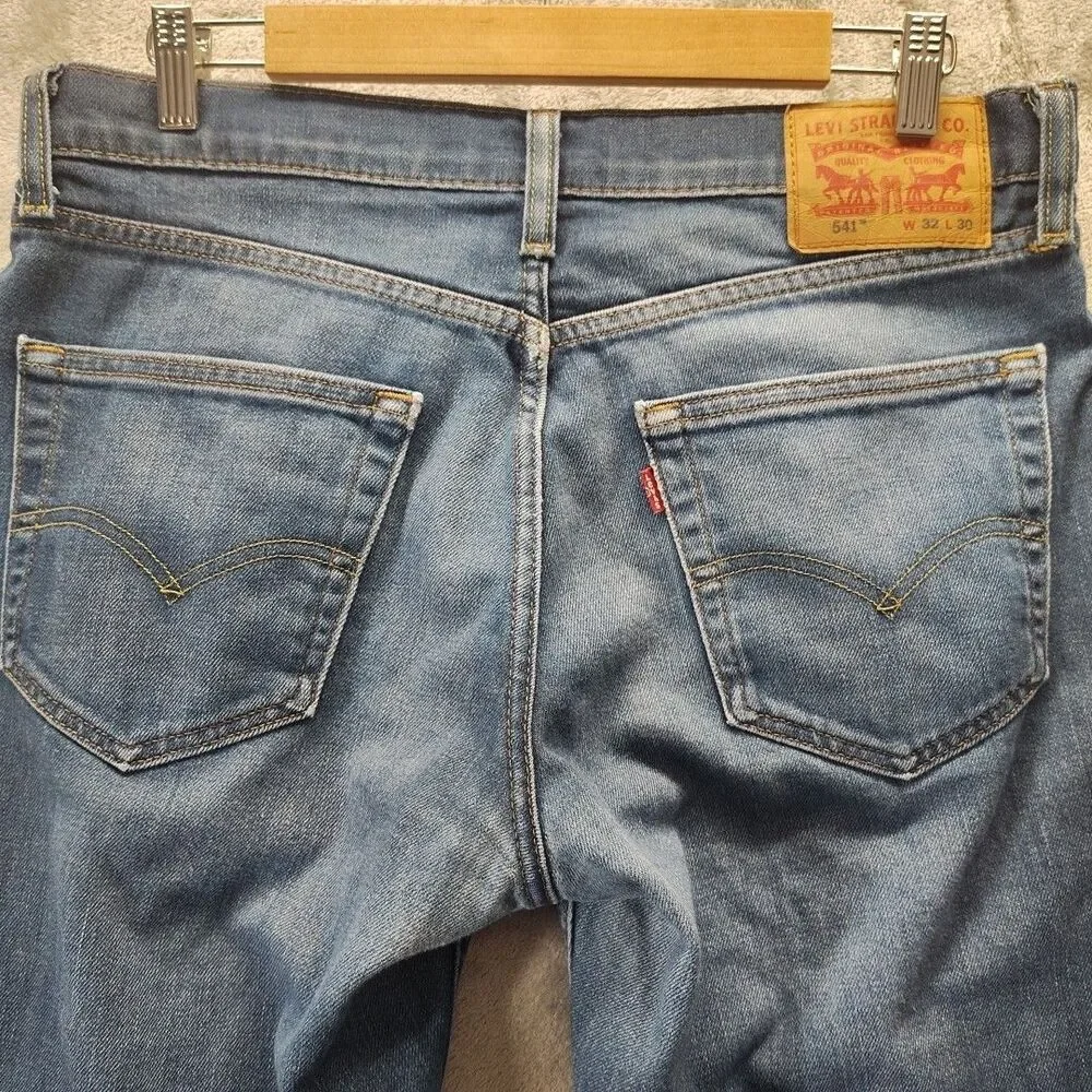 Levis 541 Men 32x30 Jeans Straight Leg Relaxed Fit Stretch Stone Wash Distressed